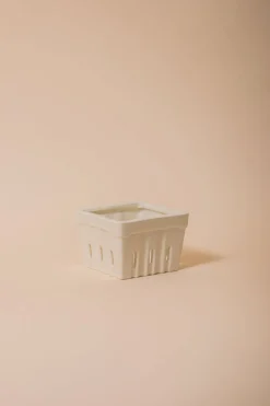 Shoppe At The Avenue Kitchen|Home Decor>Berry Basket - White - Sweet Water Decor