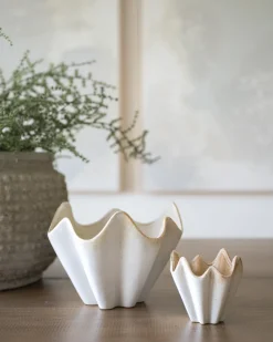 Shoppe At The Avenue Trays & Ring Dishes|Home Decor>Dune Pleated Bowl Set - Sweet Water Decor