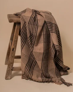Shoppe At The Avenue Home Decor|Blankets>Hank Throw - Sweet Water Decor